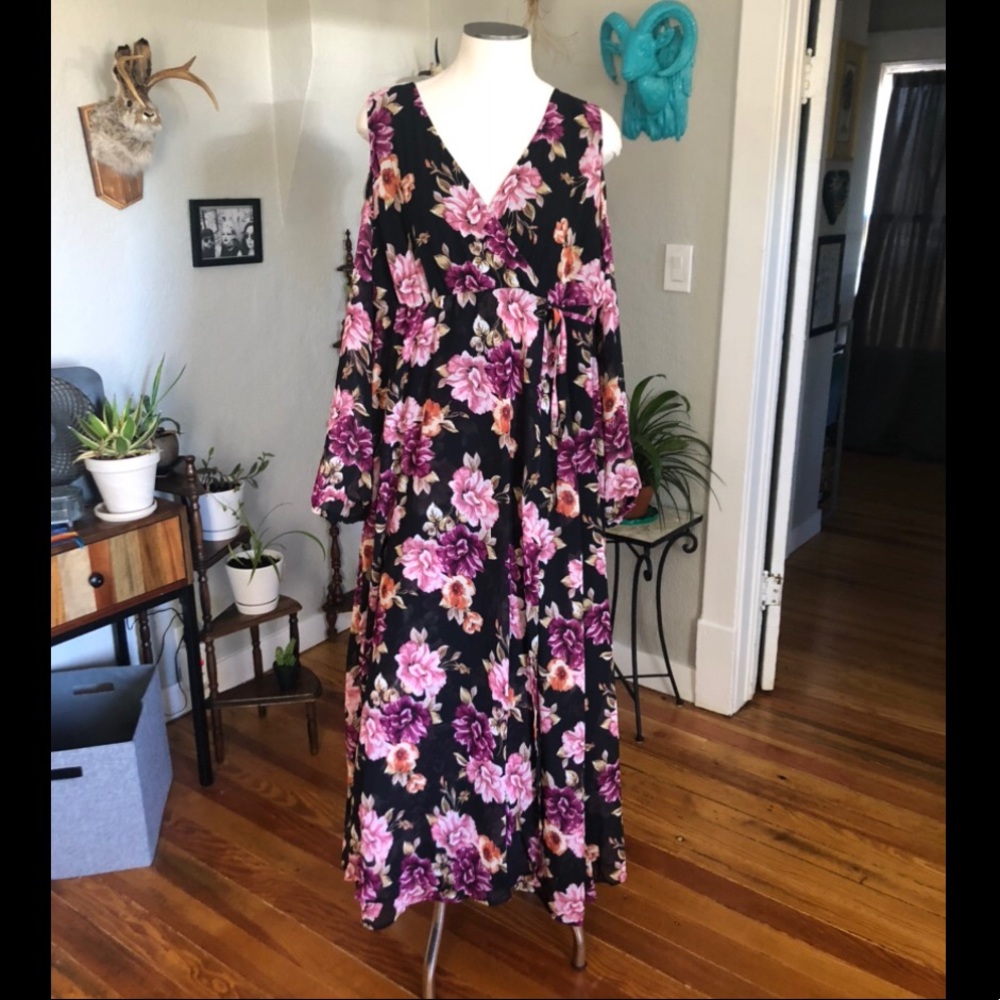 Torrid! Brand new cold should faux wrap dress